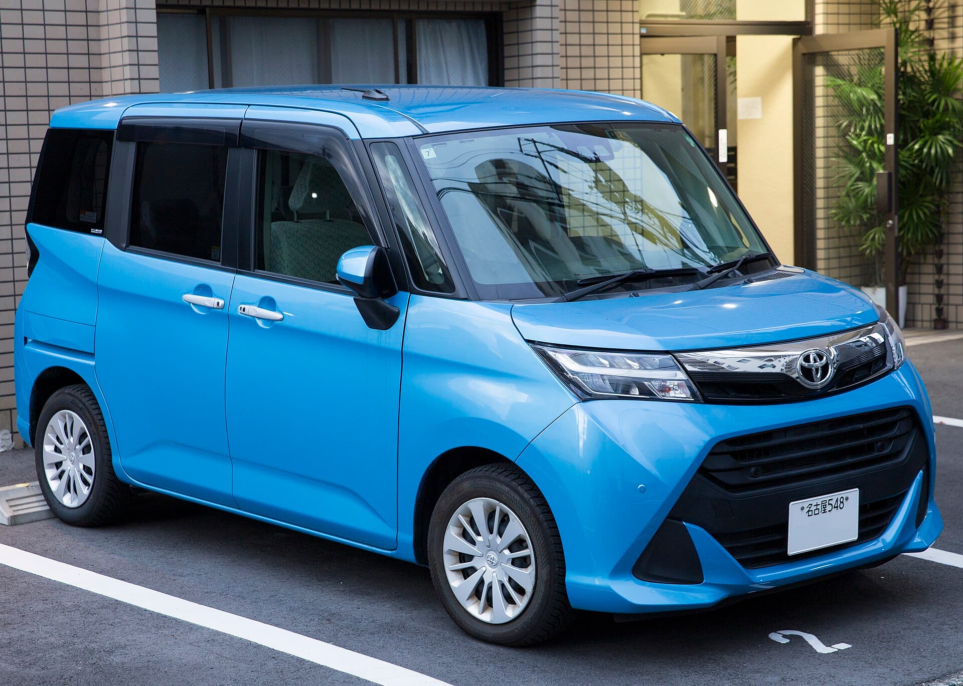 Toyota Tank vehicle
